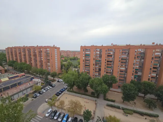 Magnífico piso en alquiler, vistas despejadas luminoso 3 hab 2 baños y garaje — 22