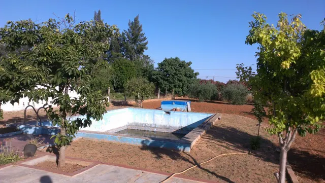 Venta de parcela con casa — 17