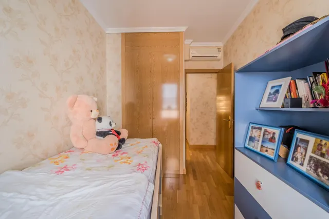 Precioso chalet adosado de cinco dormitorios y tres baños en el PAU de Carabanchel — 32