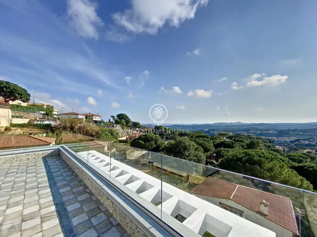 Nueva promoción de vivienda unifamiliar en venta y con vistas al mar en Lloret de Mar — 32