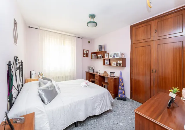 Espectacular chalet independiente con piscina en Alfacar — 27