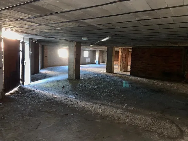 Se vende local en Nava, Asturias — 4