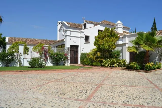 Villa 6 habitaciones 700m² en alquiler - Marbella