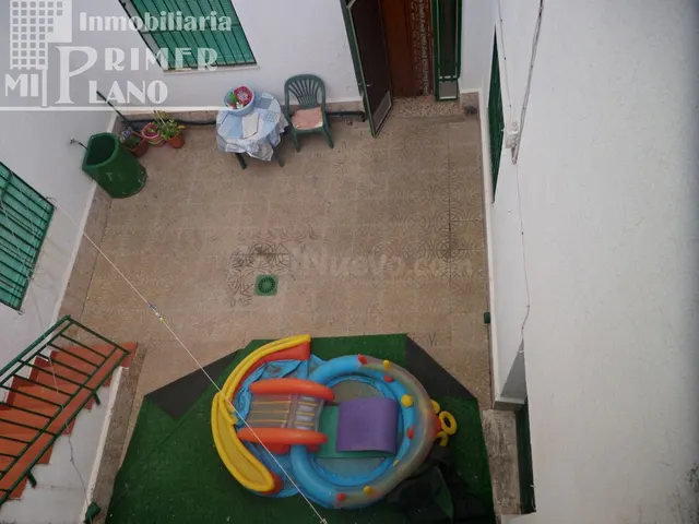 VIVIENDA EN UNA DE LAS PRINCIPALES CALLES DE TOMELLOSO - foto 2