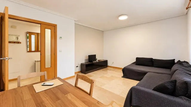 Planta baja con jardín, parking y piscina comunitaria en Palma — 11