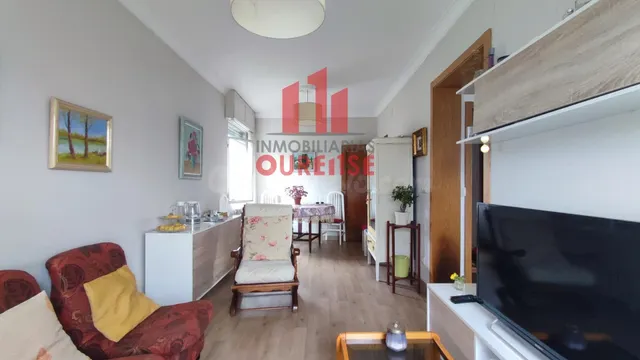 CASA CON AMPLIA PARCELA EN LA CIUDAD DE OURENSE. - foto 2