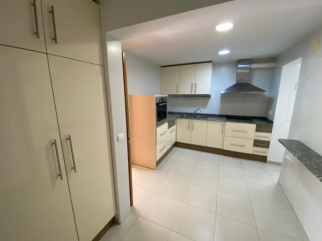¡AMPLIO PISO EN UNA ZONA TRANQUILA DE ALCANAR! — 19