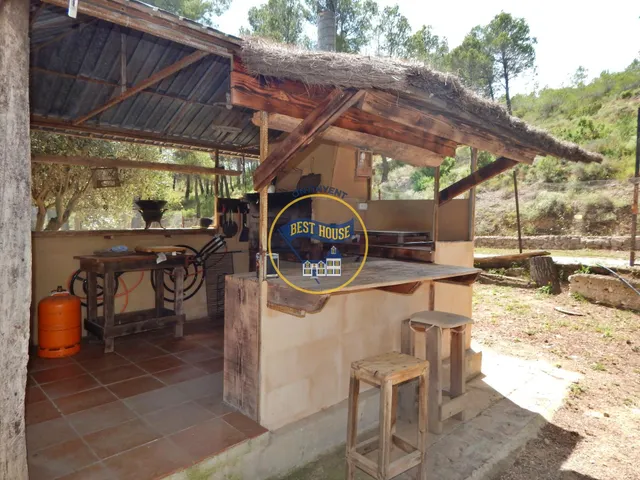 EXCLUSIVA VILLA EN COCENTAINA CON GRAN PARCELA Y BONITA PISCINA. — 46