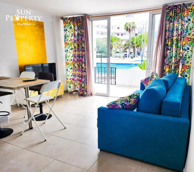 APARTAMENTO A UNOS PASOS DE LA PLAYA EN PLAYA DE LAS AMÉRICA