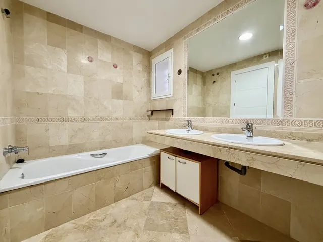 Apartamento 2 habitaciones 126m² en venta - Costa Del Sol - foto 5