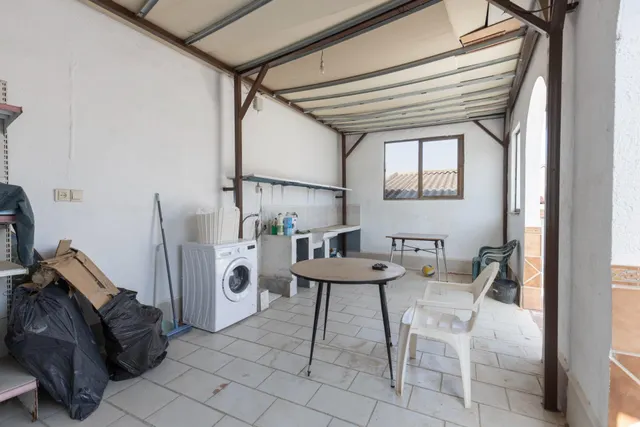 ¡Gran oportunidad en Chauchina Justoa, junto a la entrada de la Carrera de la Virgen! — 22