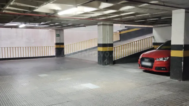 Parking 8m² en alquiler - Barcelona — 3