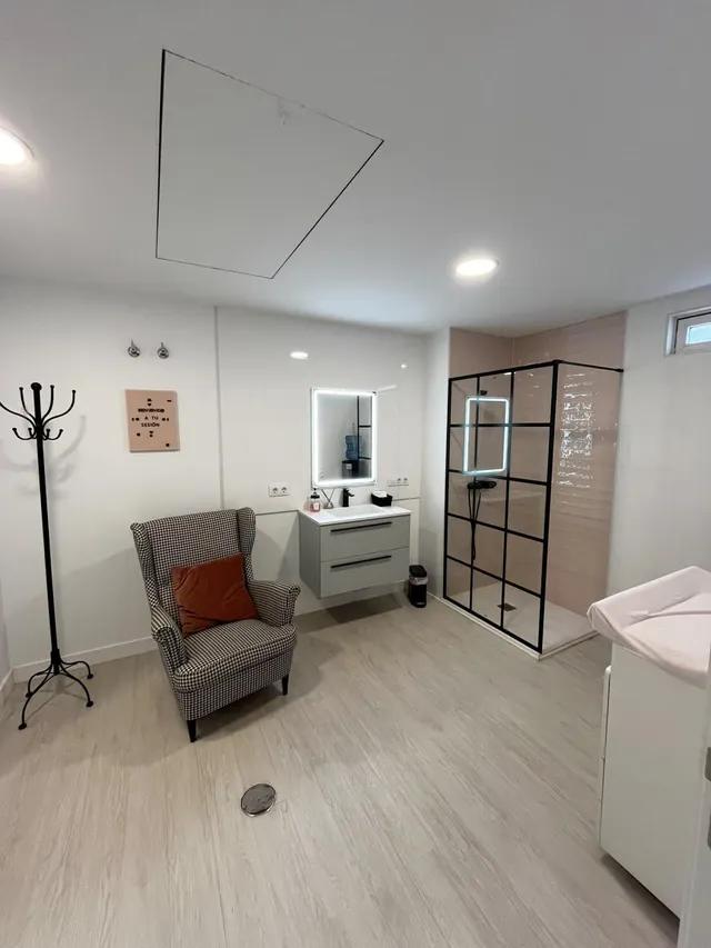 Local comercial 179m² en venta - Alcampo — 35