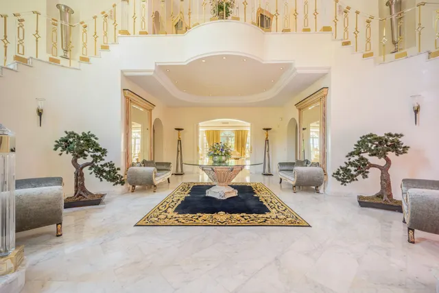 Chalet 14 habitaciones 2100m² en venta - Marbella — 32