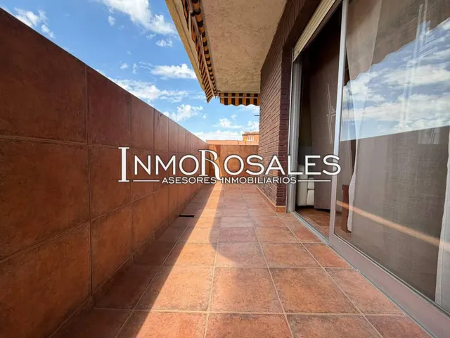 PISO EN VENTA EN AVENIDA DE ROSALES — 11