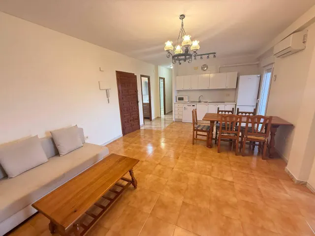 Apartamento de 2 dormitorios de alquiler en La Mata Torrevieja — 2