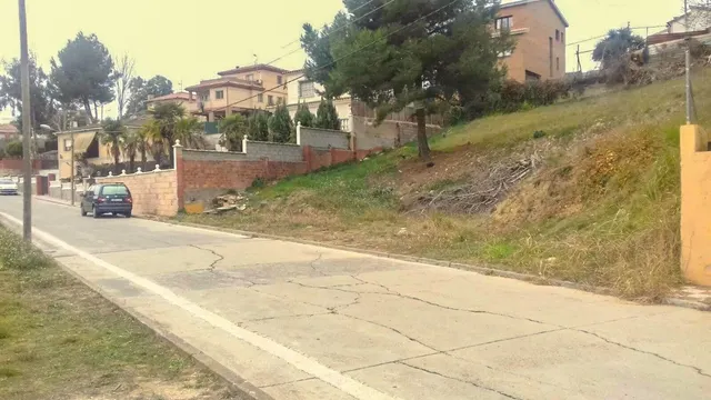 PARCELA LLANA EN MASQUEFA URB. CAN PARELLADA - BARCELONA — 10