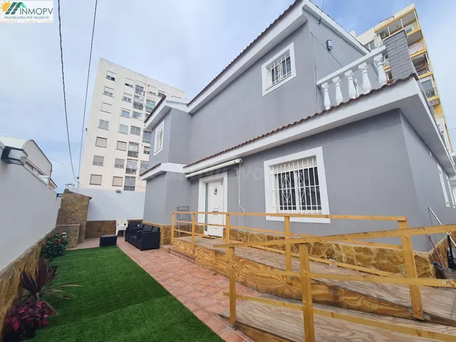 CHALET INDEPENDIENTE DE 202 M2 CON 4 habitaciones, 2 BAÑOS,  - foto 2