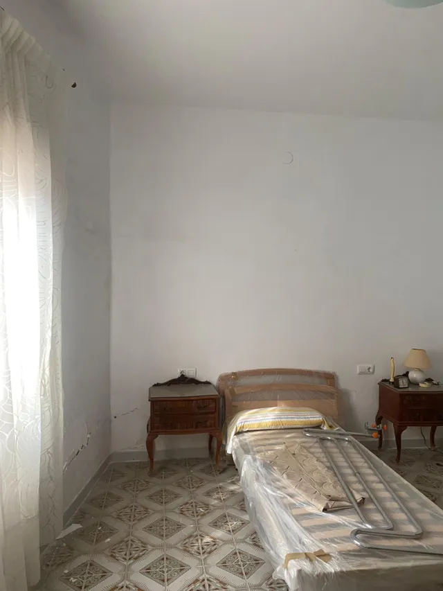 Oportunidad única, BAJO CON 80M DE PATIO — 16