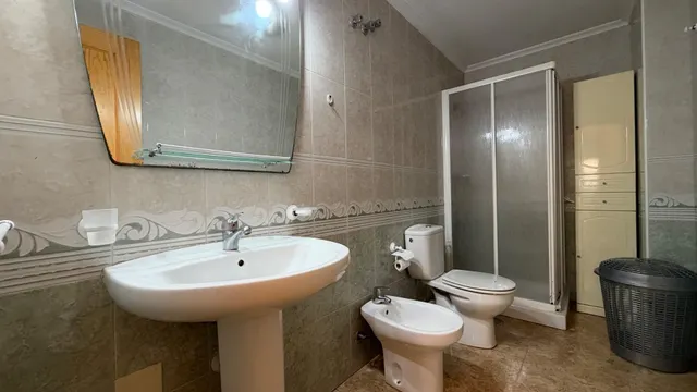 Piso en venta en Playa del Acequión (Torrevieja) - 2 habitaciones, vistas al mar, esquina y ascensor — 10