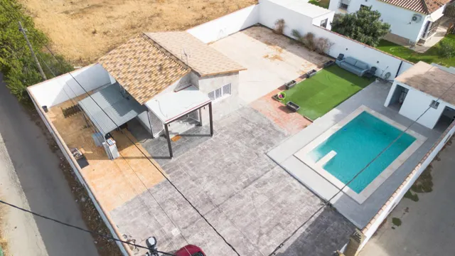 Chalet independiente con piscina privada — 21