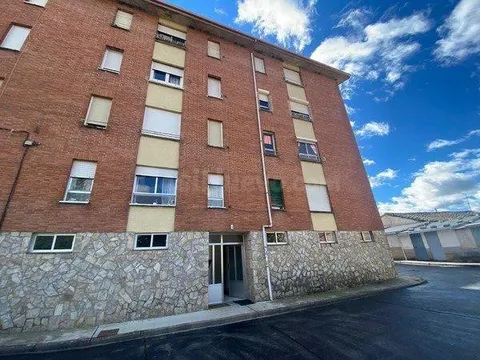 MONCASA VENDE PISO EN SANTIBAÑEZ