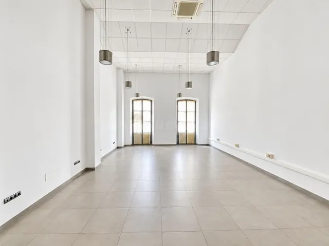MAGNIFICA OFICINA EN ALQUILER EN RAMBLA OBISPO ORBERA — 2
