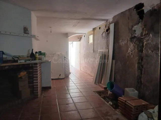Casa de pueblo con terrazas, chimeneas y encanto rústico en  - foto 5