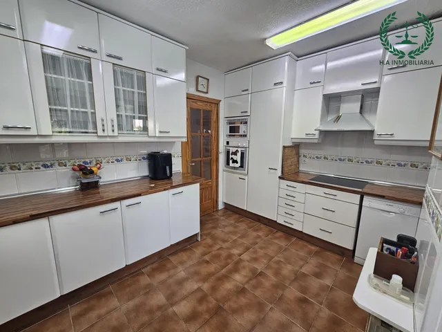 Chalet independiente con parcela de 1.000 m2 y piscina privada. EL MOLAR — 5