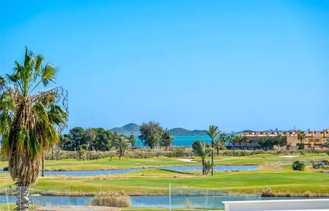 Apartamentos y villas de nueva construcción en primera línea de golf en Los Alcázares, Costa Cálida — 32