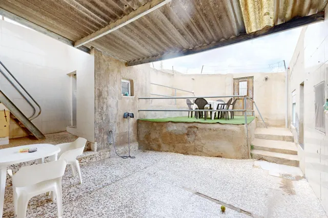 Luminosa Planta Baja con Gran Patio y Terraza en el Barrio de la Concepción — 49