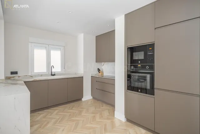 IMPRESIONANTE VIVIENDA TOTALMENTE REFORMADA EN LA CALLE NÚÑE - foto 4