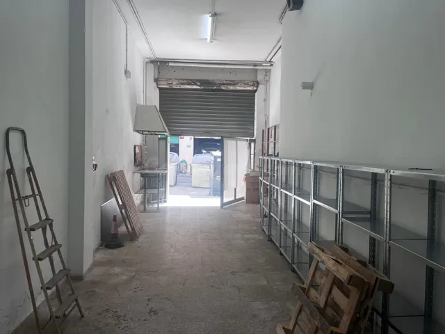 TU NEGOCIO NECESITA ESTE LOCAL — 2