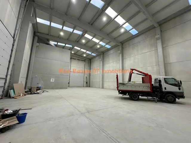 REF 7105 NAVE INDUSTRIAL DE 500 M2 CON 3 PLANTAS DE OFICINA  - foto 3
