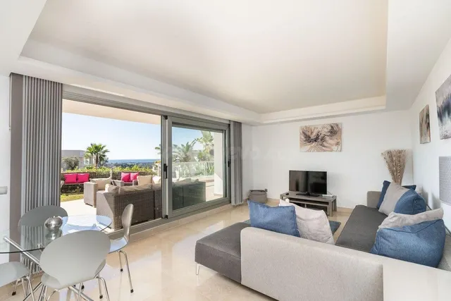 Apartamento de lujo con vistas al mar en Los Arqueros Golf — 3