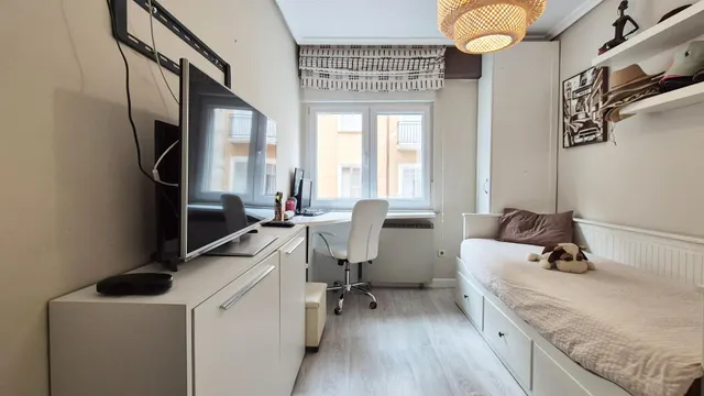 PISO VENTA SALAMANCA. Urbis te ofrece un piso reformado en venta en Garrido Sur, Salamanca. — 22