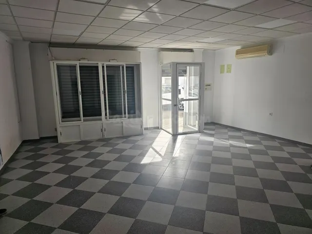 Local comercial 80m² en alquiler - Barrio La Concordia — 4