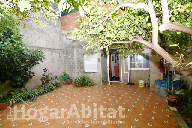 MAGNÍFICA CASA CON DOS VIVIENDAS INDEPENDIENTES Y TERRAZA, CERCA DEL CENTRO — 21
