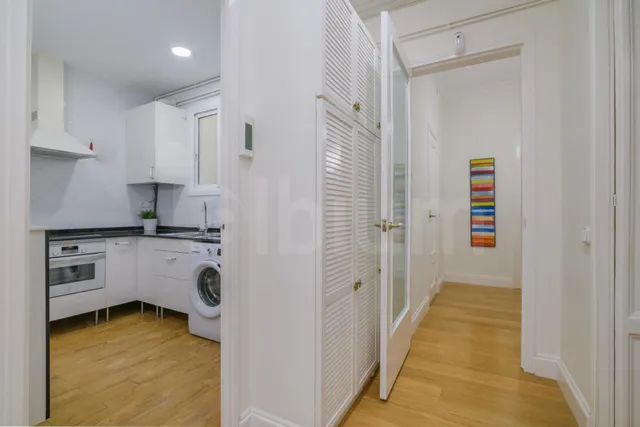 Vivienda con balcón y ascensor en pleno corazón del Gòtic — 41