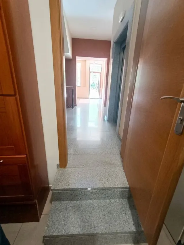 Local comercial en venta en Ronda Norte (Badajoz) – 94 m2, 2 escaparates y 3 m de fachada — 8