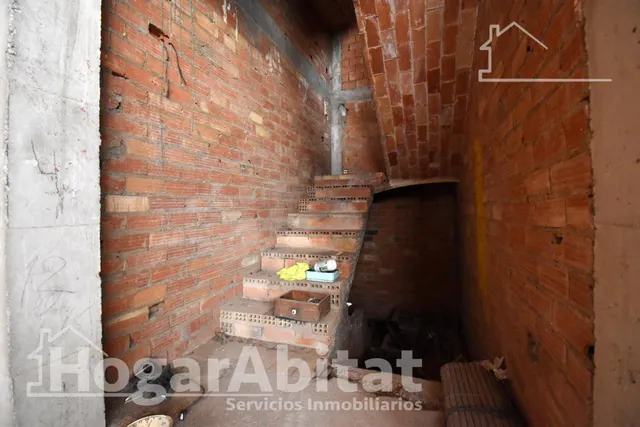 Gran patio privado y proyecto para diseñar tu casa unifamiliar en el centro urbano — 8