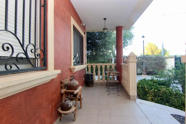 Alquiler larga estancia chalet con piscina — 16