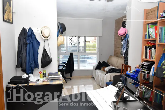 Espacio, luz y tranquilidad familiar en este amplio adosado con garaje — 23