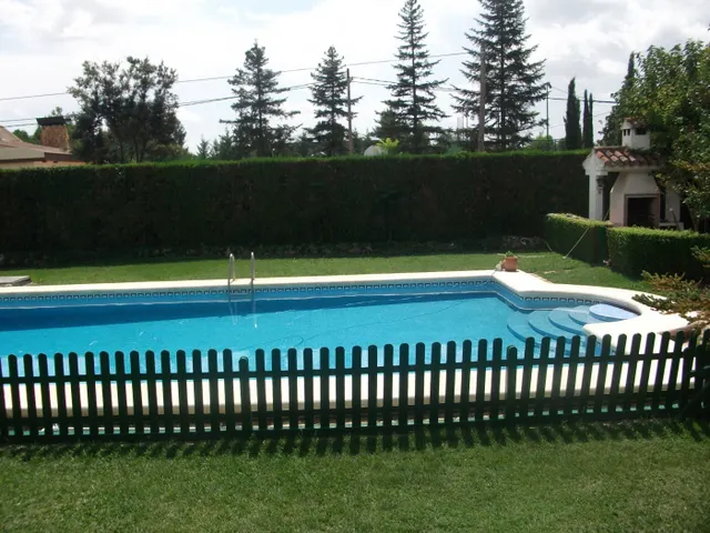 ¡¡¡ESPECTACULAR PARCELA DE 2264M, CON PISCINA, PISTA DE TENIS EN URB. AGUA SOL. — 2