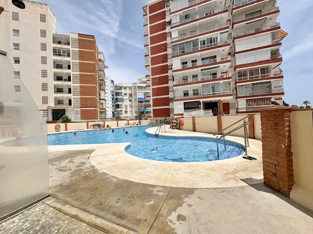 Apartamento en Torre del Mar primera línea de playa