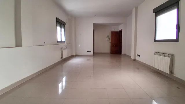 Urbis te ofrece una oficina en venta en Béjar, Salamanca. — 3