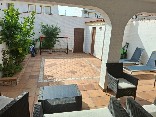 Gran adosado en las canteras — 7