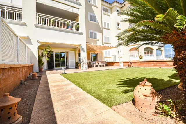 Planta Baja con jardin y Piscina comunitaria en Son Xigala - foto 4