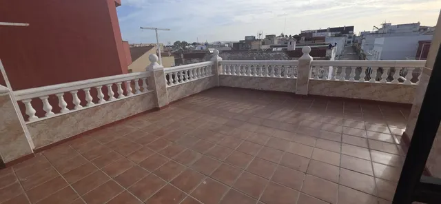 MAGNIFICA CASA DE PUEBLO EN EL EMBARCADERO - RINCONCILLO — 9