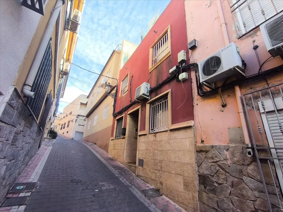 Casa 4 habitaciones 146m² en venta - Centro